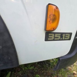 foto 3.5t 6míst tupláky 3.4x2m valník tažné 96kW 2.5D Nissan Cabstar 3513