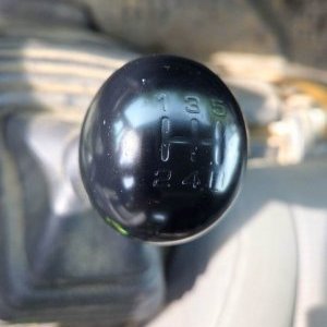 foto 3.5t 6míst tupláky 3.4x2m valník tažné 96kW 2.5D Nissan Cabstar 3513