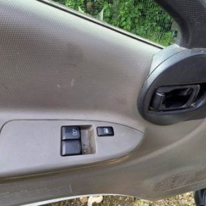 foto 3.5t 6míst tupláky 3.4x2m valník tažné 96kW 2.5D Nissan Cabstar 3513