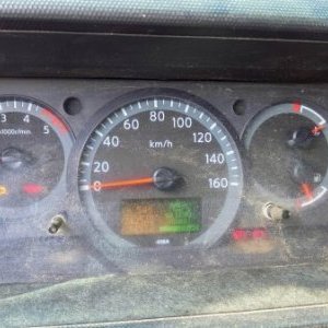 foto 3.5t 6míst tupláky 3.4x2m valník tažné 96kW 2.5D Nissan Cabstar 3513