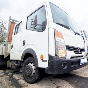 foto 3.5t 6míst tupláky 3.4x2m valník tažné 96kW 2.5D Nissan Cabstar 3513