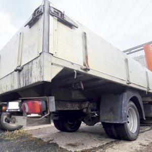 foto 3.5t 6míst tupláky 3.4x2m valník tažné 96kW 2.5D Nissan Cabstar 3513