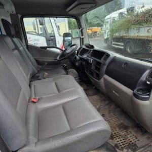 foto 3.5t 6míst tupláky 3.4x2m valník tažné 96kW 2.5D Nissan Cabstar 3513