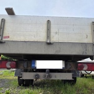foto 3.5t 6míst tupláky valník tažné 96kW 2.5D Nissan Cabstar 3513