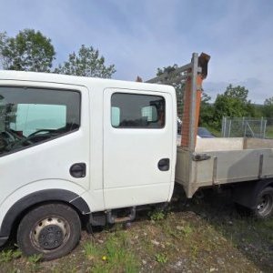 foto 3.5t 6míst tupláky valník tažné 96kW 2.5D Nissan Cabstar 3513