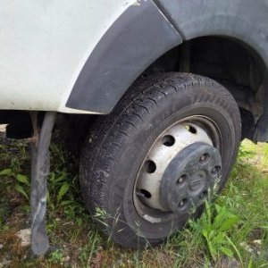 foto 3.5t 6míst tupláky valník tažné 96kW 2.5D Nissan Cabstar 3513