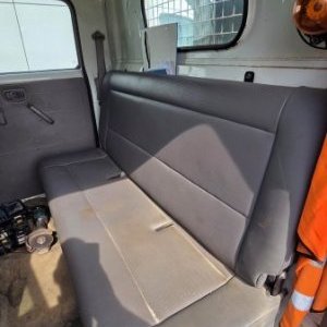 foto 3.5t 6míst tupláky valník tažné 96kW 2.5D Nissan Cabstar 3513
