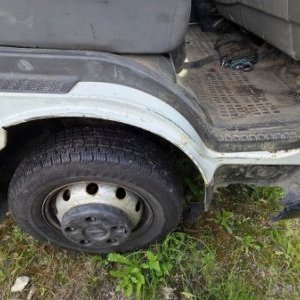 foto 3.5t 6míst tupláky valník tažné 96kW 2.5D Nissan Cabstar 3513