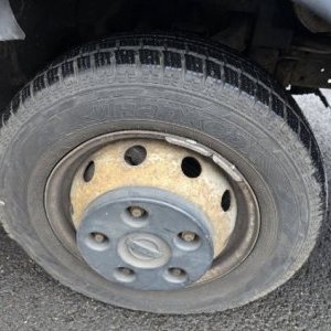 foto 3.5t valník 4.4m tupláky klima EUR4 repas motor Nissan Cabstar 35.13/2.5D