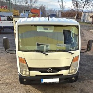 foto 3.5t valník 4.9x2.14m tupláky klima EUR4 repas motor Nissan Cabstar 35.13/2.5D